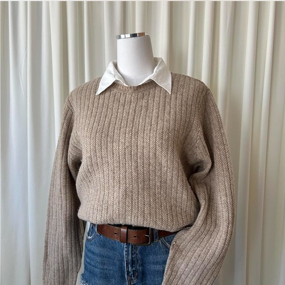 Club Room Sweaters - Vintage Y2K Preppy style Club Room 100% Wool cream Ribbed Sweater Medium